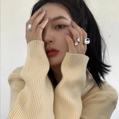 演员